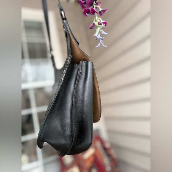 Patricia Nash London Leather Saddle Bag | Heritage Collection | Suede Interior - Picture 7 of 16